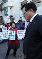 [포토] 쟁점법안 처리촉구하는 엄마부대봉사단