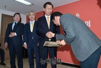 [포토] 전국호남향우회 임원22명 국민회의 입당