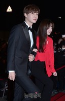 [KBS연기대상] 동시입장하는 안재현-구혜선