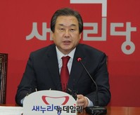 [포토] 모두발언하는 새누리당 김무성 대표