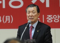 [포토] 신년사하는 황진하 사무총장