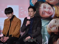 [포토] 영화 '순정' 23년 전하지 못한 선물 간직한 박해준