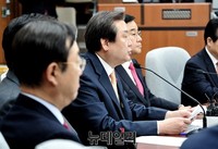 [포토] 발언하는 김무성 새누리당 대표