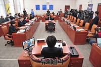 [포토] 반쪽 국회 여성가족위원회