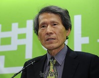 [포토] 답변하는 한상진 국민의당 창당준비위원장