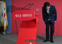 [포토] 종로 출마선언 후 인사하는 오세훈 예비후보