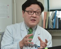 [포토] 한양대병원 류마티스내과 최찬범 교수