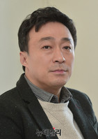 [포토] 로봇으로 딸을 찾아나선 배우 이성민②