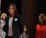 [포토] 프로듀스101, 장근석-가희 '환한 입장'