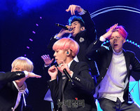 [포토] 아이돌그룹 '임팩트' 데뷔 쇼케이스