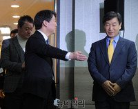 [포토] 한명규 코라오 그룹 부회장, 국민의당 입당