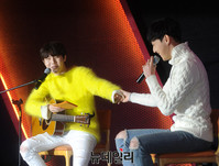 [포토] 가수 유승우 '크루셜스타와 친해요'