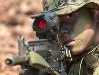 [포토] 은밀히 침투하는 대한민국 특전사