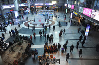 [포토] 붐비기 시작한 용산역