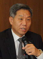 [포토] 유류세 관련 발언하는 김문식 한국주유소협회 회장