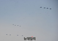 [포토] 오산기지 도착한 F-22 랩터 편대