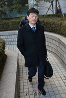 [포토] 법원 떠나는 양승오 박사