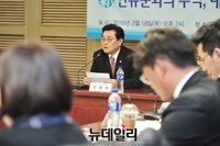 [포토] 축사하는 전병헌 한국e스포츠협회 명예회장