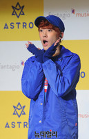 [포토] 아스트로, 윤산하 '깜찍한 밀레니엄 베이비'