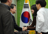 [포토] 면담하는 안철수