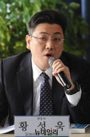 [포토] 토론회 참석한 황성욱 변호사