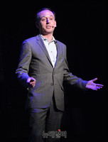 [포토] 뮤지컬 '뉴시즈' 소개하는 펠리페 감바 전략 디렉터