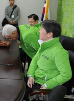 [포토] 국민의당 선대위 참석한 안철수-김한길