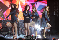 [포토] 피에스타, 신곡 '미러' 섹시함 넘치는 무대