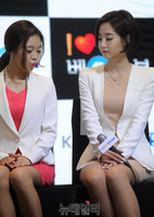 [포토] 안애경-조은지 아나운서 '불안한 시선'