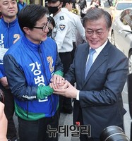 [포토] 강병원 후보 지원 나선 문재인 전 대표