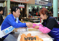 [포토] 지지 호소하는 정태호 후보