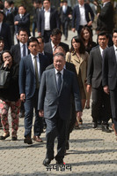 [포토] 현대차-애경 결혼식, 제네시스EQ900서 내린 정몽구 회장