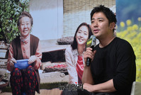 [포토] 영화 '계춘할망' 메가폰 잡은 창 감독