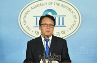 [포토] 원내대표 출마선언 하는 민병두 의원