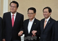 [포토] 손 맞잡은 3당 원내대표