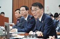 [포토] 국회 찾은 강호인 국토교통부 장관