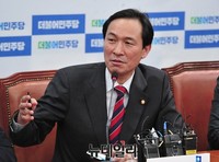 [포토] 여야 3당 청와대 회동 후 비리핑 갖는 우상호 원내대표