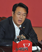 [포토] 새누리당 비대위, 모두발언하는 정진석 원내대표