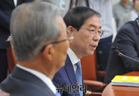 [포토] 더불어민주당 당대표실 찾은 박원순 시장