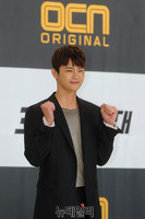 [포토] 깜찍한 포즈 취하는 서인국