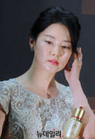 [포토] 광채로 빛나는 이영애