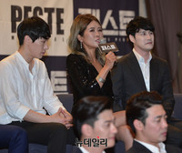 [포토] 뮤지컬 '페스트'서 리샤르 역 맡은 배우 황석정