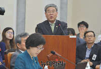 [포토] 울산 지진 설명하는 고윤화 기상청장