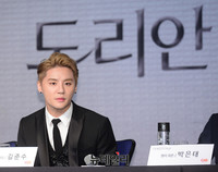 [포토] 아름다운남자 '도리안그레이'로 무대 서는 김준수
