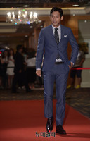 [포토] 레드카펫 걷는 오지호