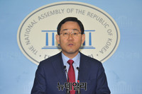 [포토] 새누리당 당대표 출마 선언하는 주호영 의원