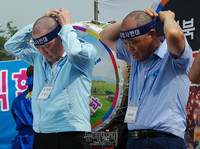 [포토] 사드배치 철회요구, 삭발한 김항곤 성주군수