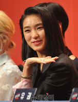 [포토] 힛 더 스테이지, 꽃미모 자랑하는 씨스타 보라