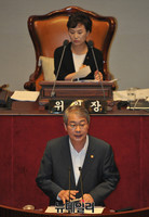 [포토] 국회 예결위 참석한 임종룡 금융위원장