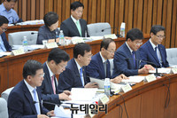 [포토] 국회 가습기살균제특위 기관보고 회의